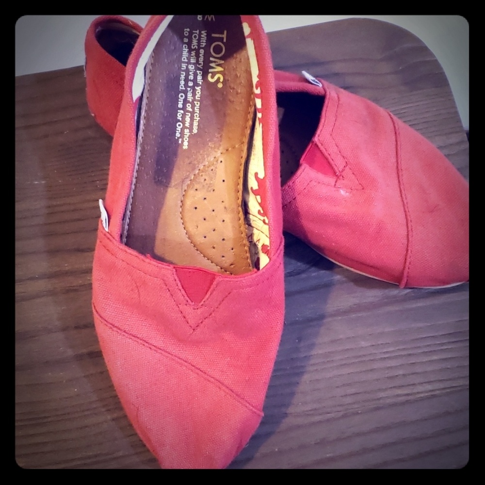 Red Toms shoes